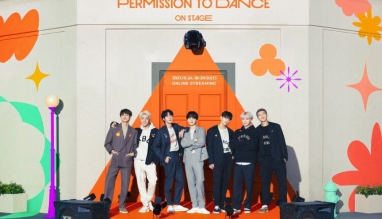 فرقة BTS ستقيم حفل على الإنترنت لعام 2021 بعنوان " Permission to dance on stage ''