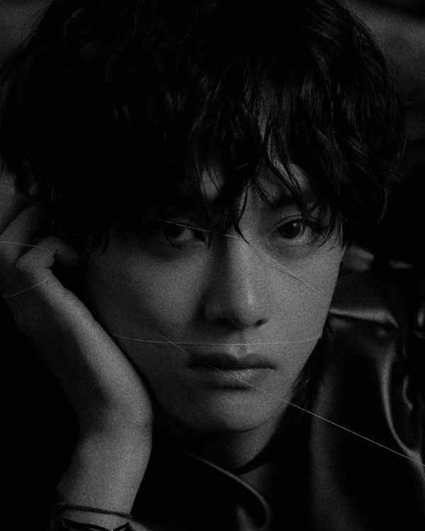 اكدت موظفة طيران ان جيني و تاي كانا معا على نفس الرحلة إلى جيجو