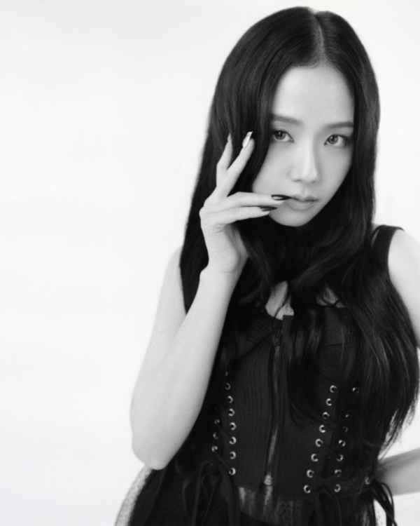 شائعات أن والد جيسو من BLACKPINK ليس مجرد شخص عادي تفاجئ Knetz