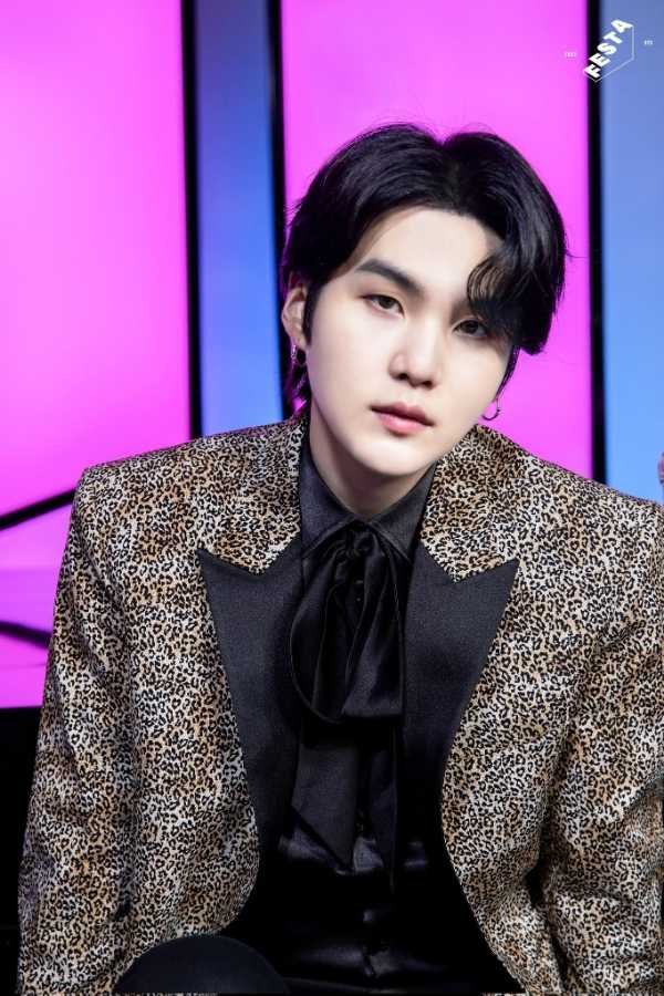صور اعضاء Bts فيستا 2022 : رحلة عبر ذاكرة الآرمي لأكثر لحظات بتس الاسطورية