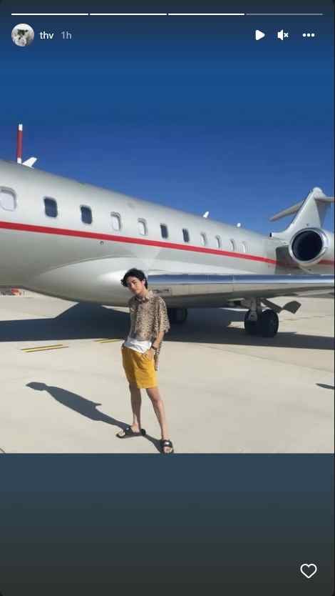 عضو bts تايهيونغ و ليسا بلاكبينك يكشفون صور الطائرة الخاصة التي أخذوها إلى باريس