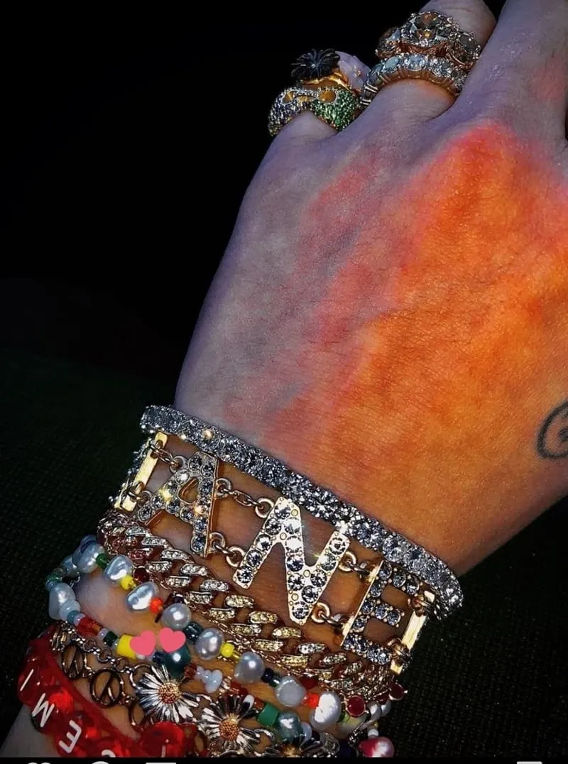 ليسا و جي دراغون