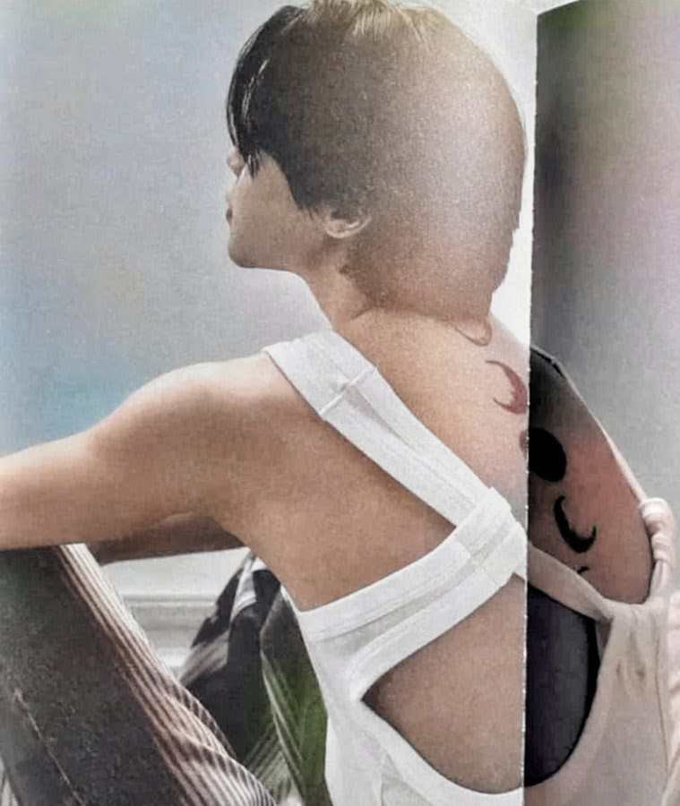 وشم القمر لجيمين bts يظهر أخيرا