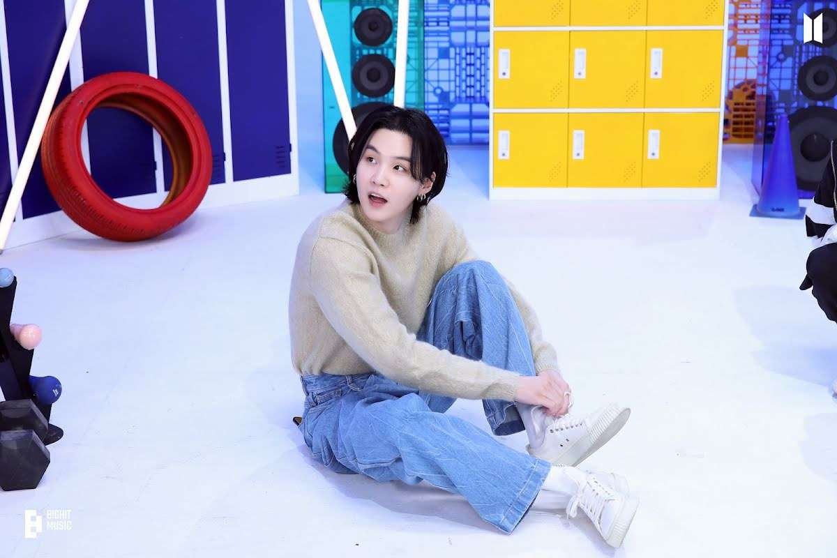 صور شوقا عضو bts بمناسبة عيد ميلاده الثلاثين !